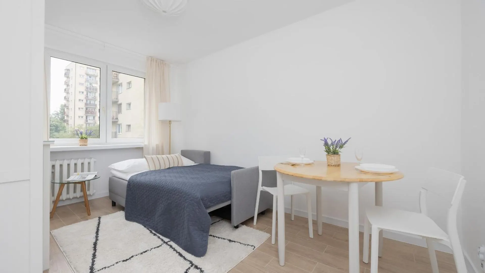 Appartamento Komfortowy Apartament W Warszawie Z Dwiema Sypialniami Blisko Rzeki By Rent Like Home Varsavia